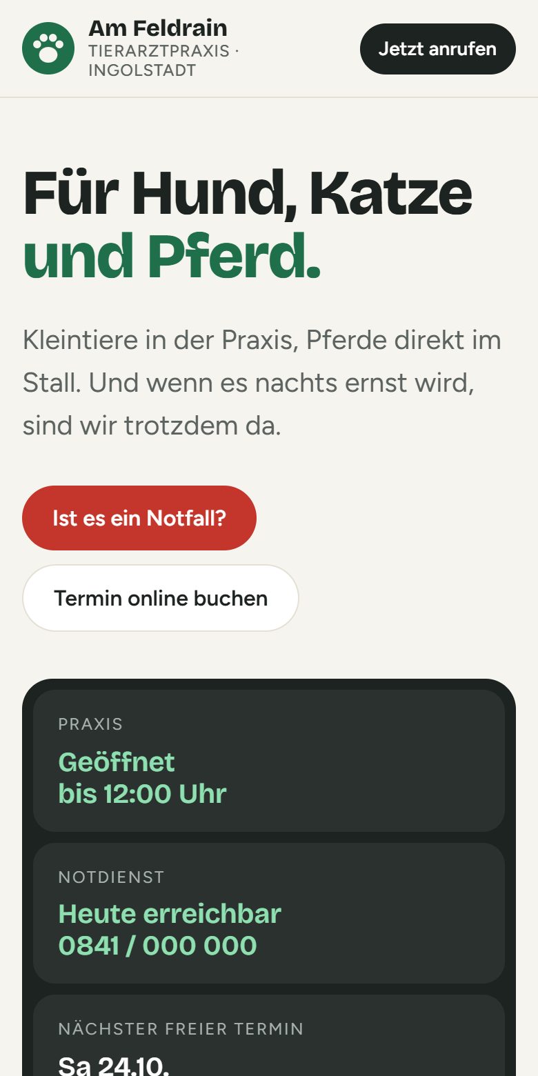 Handy-Ansicht einer Beispiel-Website für eine Tierarztpraxis
